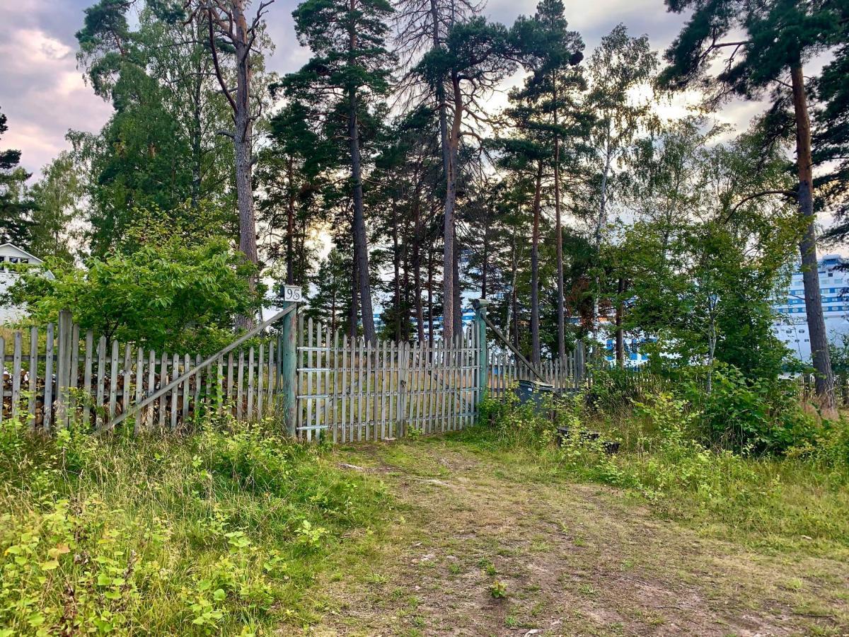 Charmig Av Rustik Stil I Stockholms Omrade *