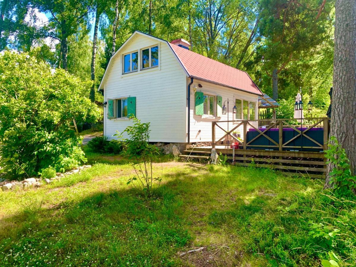 Feriehus Charmig Av Rustik Stil I Stockholms Omrade Stockholm